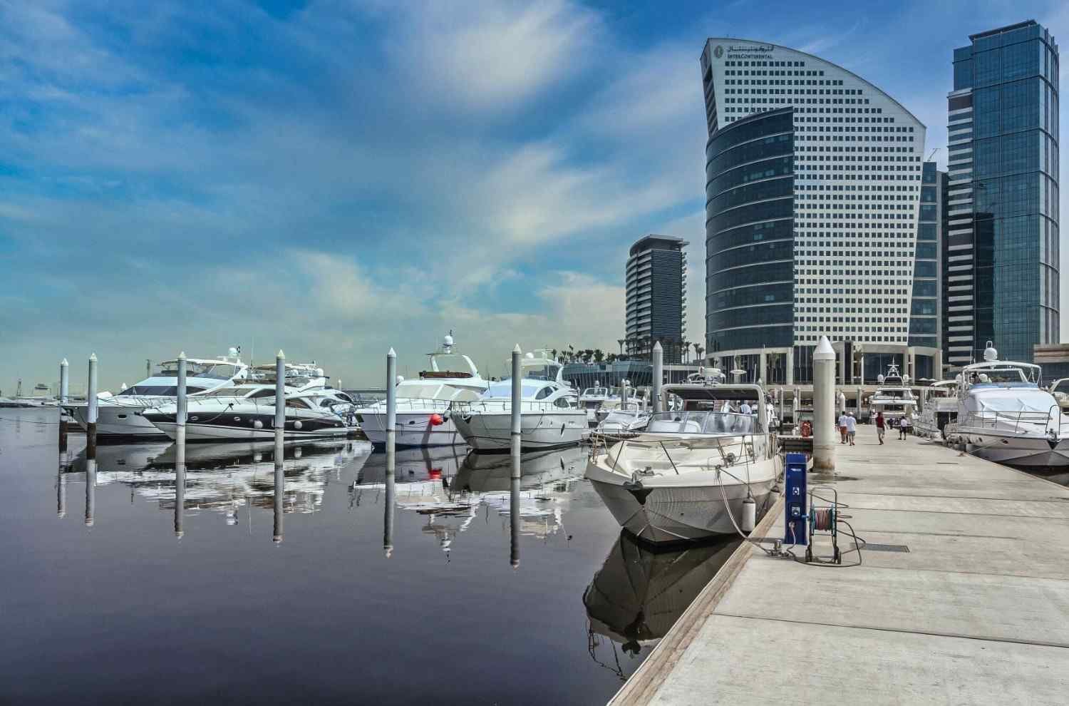  Port of Long Beach – Premium cruise ship lines sailing to Mexico and beyond.